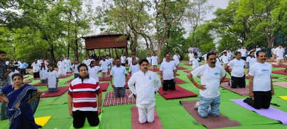 स्वस्थ्य और दीर्घ जीवन के लिए नियमित योगाभ्यास जरूरी है- स्वास्थ्य राज्यमंत्री नरेन्द्र शिवाजी पटेल अंतर्राष्ट्रीय योग दिवस पर विश्व प्रसिद्ध भीमबेटका में सामूहिक योग कार्यक्रम आयोजित…