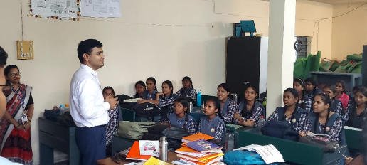 रायसेन, 24 जुलाई 2025 – कलेक्टर विश्वकर्मा ने उदयपुरा में पीएमश्री शासकीय कन्या शाला और छिकरा गौशाला का किया निरीक्षण…