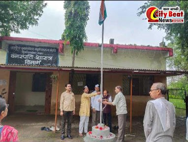 बरेली, 15 अगस्त 2025 – शासकीय महाविद्यालय परिसर में 79 वां स्वतंत्रता दिवस मनाया गया जन भागीदारी अध्यक्ष संदीप चौहान द्वारा ध्वजारोहण किया गया।