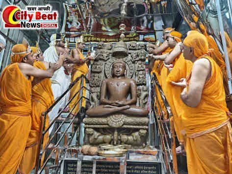 खरगोन में खोना बाबा के स्थल पर भक्ति भाव से मनाया गया दसलक्षण महापर्व