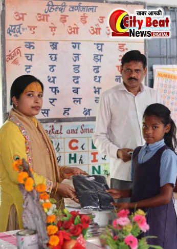 देवी रत्नमणिजी ने स्कूली बच्चों को शैक्षणिक सामग्री देकर,दिया सेवा का संदेश, नशामुक्त रहने का दिलाया संकल्प