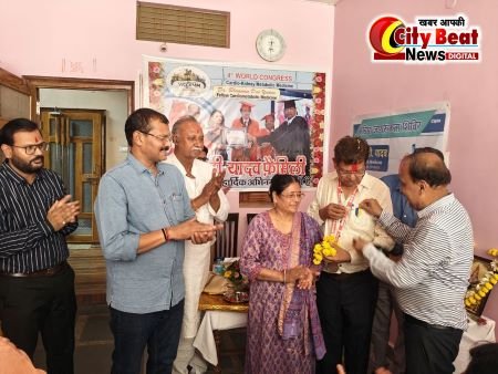 डॉ. यादव का नगर परिषद अध्यक्ष ने किया सम्मान,वर्ल्ड कॉन्फ्रेंस में मिला अंतरराष्ट्रीय फेलोशिप अवार्ड